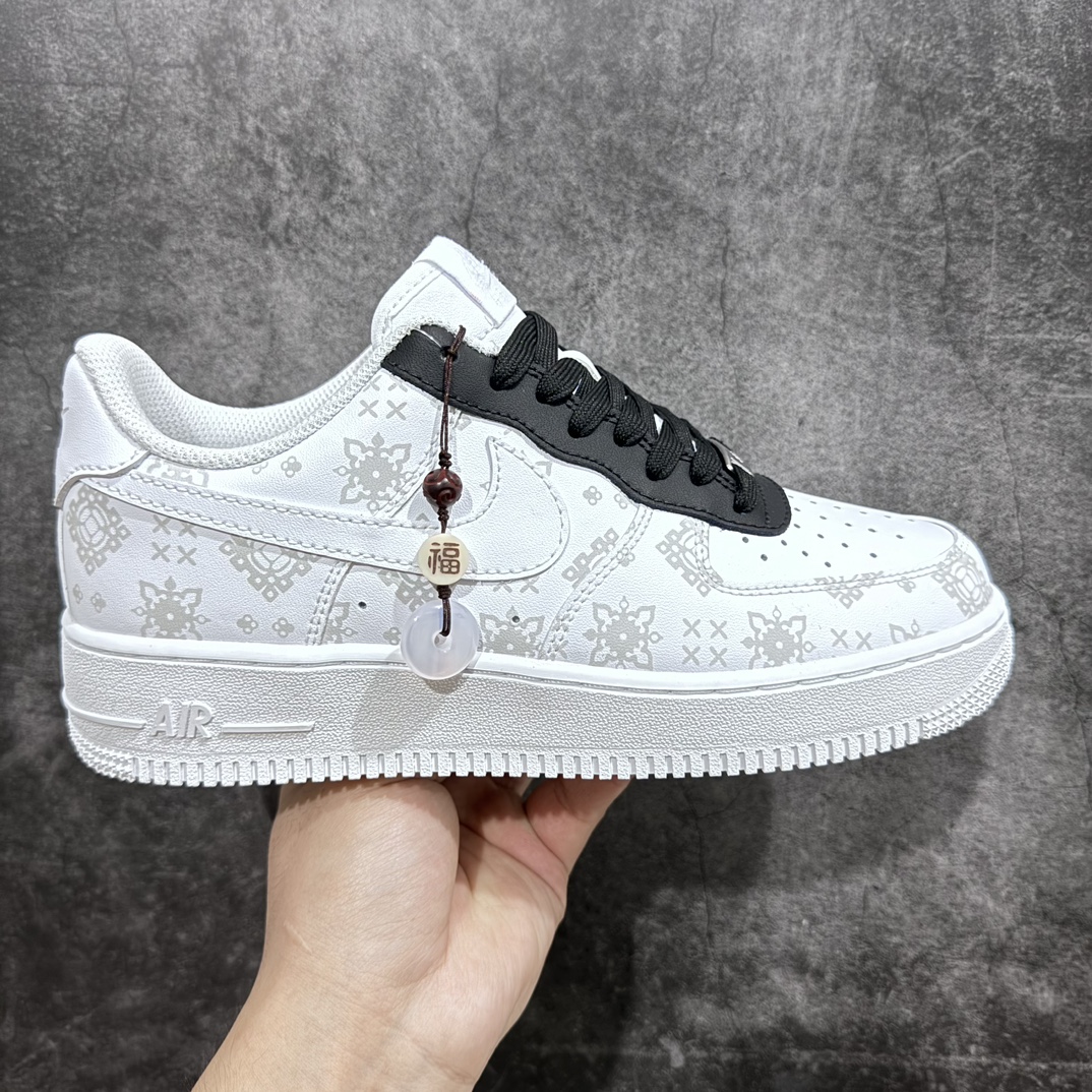 公司级NikeByYouAirForce107LowRetroSP古玩主题空军一号低帮经典百搭休闲运动板