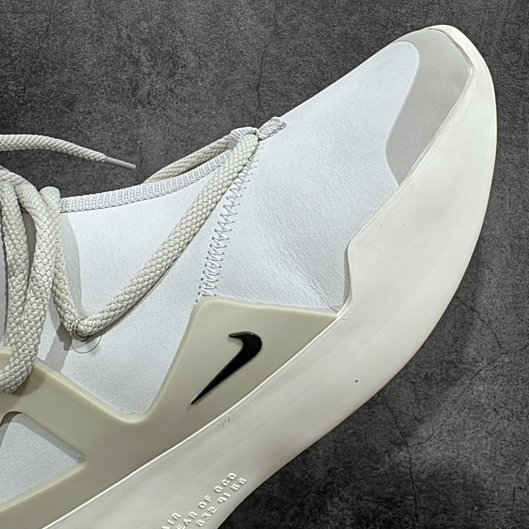 图片[6]-【外贸顶级版】FOG x Air Fear of God 1重磅联名 高帮 纯白 AR4237-100nn最具逼格的联名之王 最强纯原 外贸大厂出品n高价购入原鞋 全套原档案原纸板开发鞋面采用原厂材质 搭配原装网面百万原厂磨具开模 进口TPU框架设计中底搭载 双层 Zoom Air 气垫科技提高缓震 脚感舒适度完美匹配zpn同步官方包装配件 附赠原装高端鞋袋n每只鞋和配件拥有一个液态银独立包装n绝对按公司标准打造  尺码：40 40.5 41 42 42.5 43 44 44.5 45 46 47.5-莆田鞋批发中心