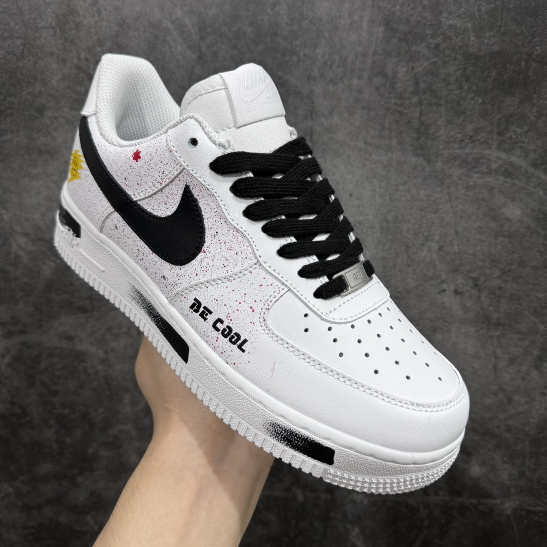 240 Nk Air Force 1'07 Low 潮流笑脸 泼墨定制款空军一号低帮休闲板鞋 DD8959-100