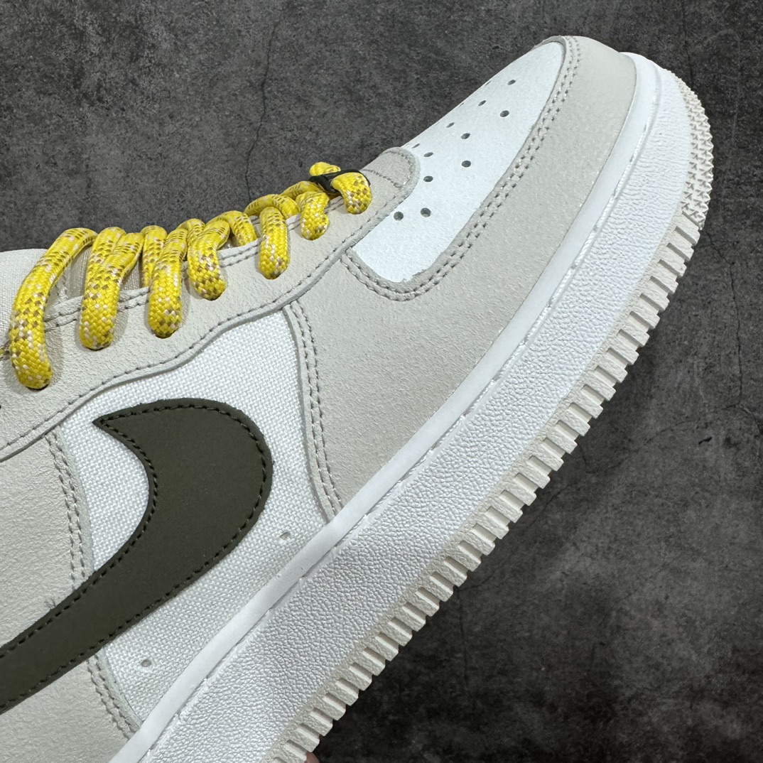 200 NK Air Force 1’07 Low Premium”Light BoneVivid Sulfur“空军一号系列经典低帮板鞋“拼接骨白墨绿黄”FV3628-031