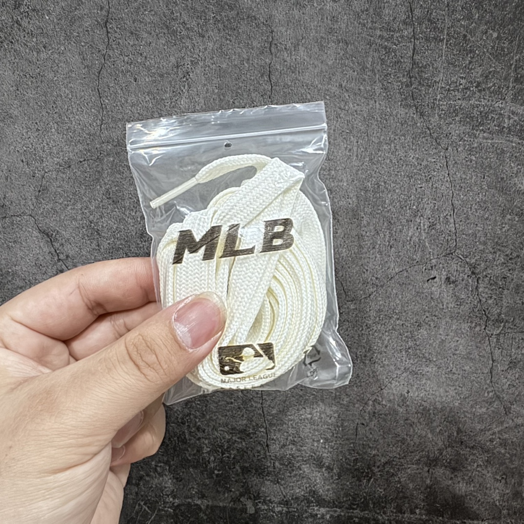 图片[8]-【纯原版】全新MLB Chunky Liner Classic Monogarm中帮板鞋 韩国洋基队棒球联盟MLB  NY网红老爹鞋n市面上唯一顶级纯原版本唯一正确鞋面字体方向 区别伪纯原n原材料打造 原楦原档案数据开发版型n完美鞋头弧度/后套收口效果🆚秒杀市面文案版本‼️n原厂立体填充鞋舌海绵中底注胶孔原数据开发模具大底原厂转印标n内增高6cm 原厂软质鞋垫 超好脚感n原厂1：1模具开发 原厂进口纳米材质原厂 全套手提袋 原盒雷射防伪标包装 天猫订单品质官网同步尺码：35 36 36.5 37.5 38 38.5 39 40 40.5 41 42 42.5 43 44 45-莆田鞋批发中心