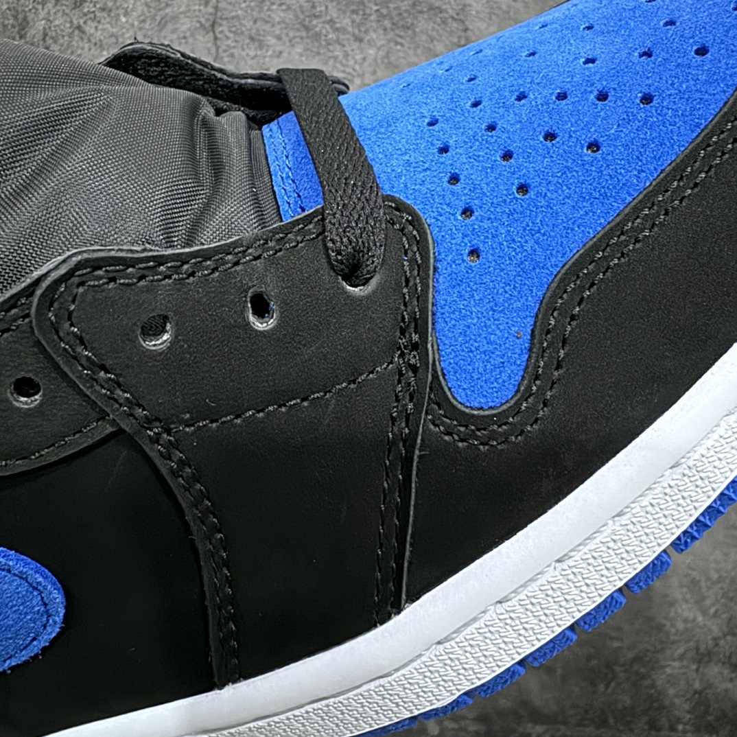 图片[3]-【OG纯原】Air Jordan 1 ” University Blue “ AJ1乔1高帮文化篮球鞋 蓝白 DZ5485-400n高端零售平台外贸专供品质行业第一梯队大厂出品原鞋原厂皮料开发打造 完美低趴后仰鞋头 鞋盒钢印 美金外标 原厂竖纹防尘包装纸 整体楦型完美呈现 最大限度还原公司正品  尺码：36 36.5 37.5 38 38.5 39 40 40.5 41 42 42.5 43 44 44.5 45 46 47.5-莆田鞋批发中心