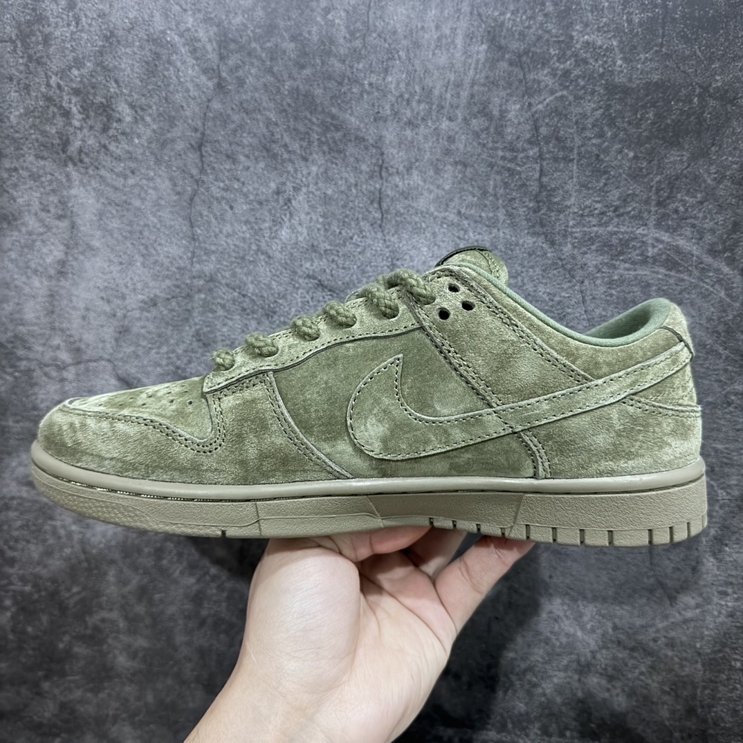 300 【定制版】Supreme x Nike  SB Dunk Low 联名-藏青翻毛板鞋 FC1688-119