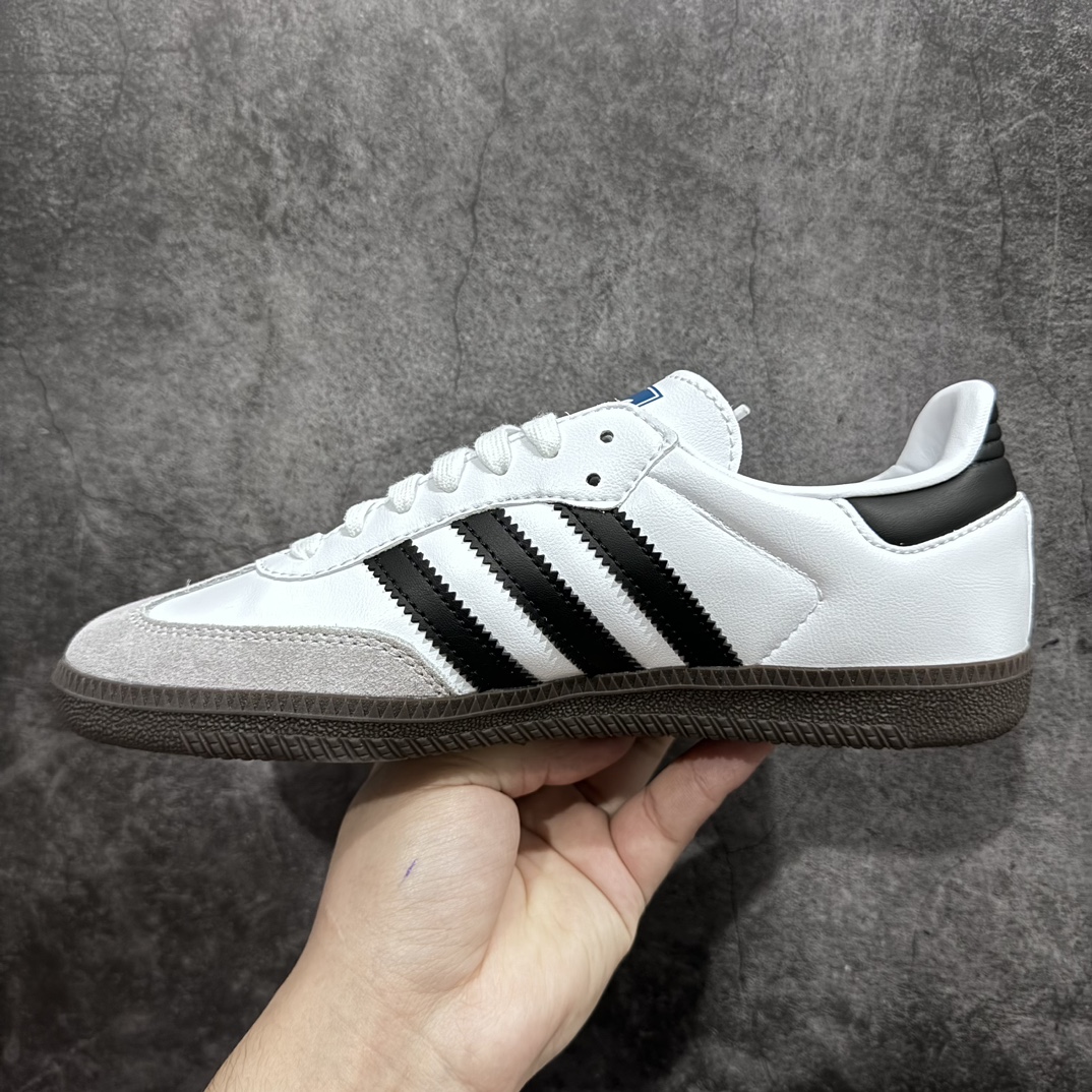 图片[2]-【X版纯原】Adidas Samba OG 桑巴低帮休闲板鞋 B75806n全新高端零售平台专供品质出货 全鞋身采用细腻甩纹头层牛皮 包括鞋舌也是头层皮n市场唯一正确鞋舌印刷标 注意正确深蓝色 有凹凸感n立体Samba烫金 后跟港宝定型 皮料切割超高清洁度n私模大底 非市面公底 多次调试无色差大底 高价零售首选品质‼️ 尺码：36 36.5 37 38 38.5 39 40 40.5 41 42 42.5 43 44 44.5 45-莆田鞋批发中心