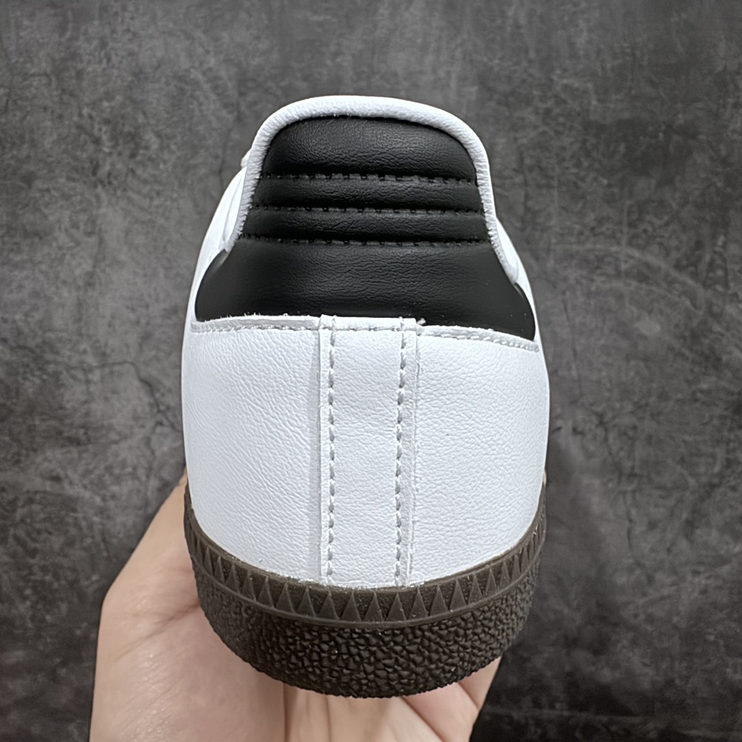 纯原AdidasSambaOG桑巴低帮休闲板鞋B75806全新高端零售平台专供品质出货全鞋身采用细腻甩纹