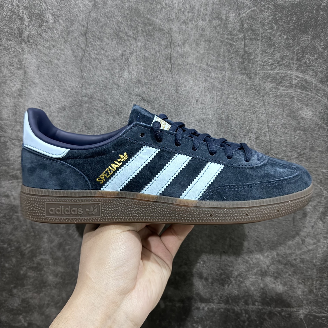 【纯原版】Adidas Handball Spezial  阿迪达斯经典款反毛皮复古休闲板鞋 深蓝色 BD7633n原厂原档案开发出品 皮料切割干净无任何毛边鞋型细节完美 超高清洁度 市场最高版本  尺码：35.5 36 36.5 37 38 38.5 39 40 40.5 41 42 42.5 43 44 44.5 45-莆田鞋批发中心