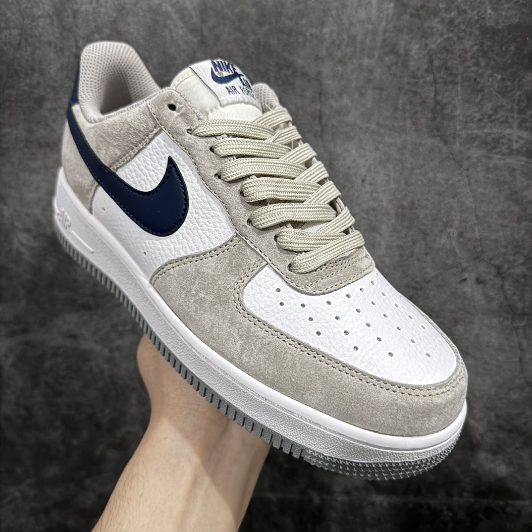 图片[3]-【公司级】By You专属定制个性鞋款,耐克Nike By You Air Force 1\’07 Low Retro SP空军一号低帮经典百搭休闲运动板鞋“皮革米白黑生胶底”CW2288-111n男女鞋真标半码制n升级原楦原纸版开发n采用软质粒面牛剖皮革鞋面材质n内置全掌Air Sole气垫 尺码：36 36.5 37.5 38 38.5 39 40 40.5 41 42 42.5 43 44 44.5 45-莆田鞋批发中心