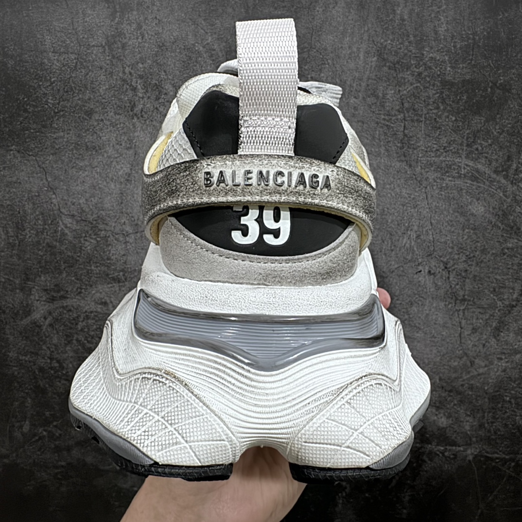 560 【XA版本】Balenciaga巴黎世家11代 Cargo圆头系带舒适百搭休闲老爹鞋