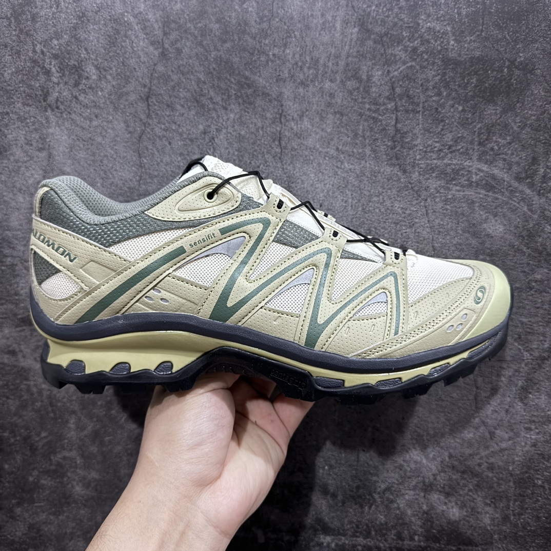 【绿x升级版】Salomon XT-QUEST ADV萨洛蒙情侣款户外机能鞋 绿色n全新绿x升级版 品质大改进 ‼️n全鞋改进为原厂一致材料打造n全新修长鞋型 相对老版臃肿鞋型 此版的版型更正全新玻璃冲刀 清洁度提升n同步原版左右鞋带孔的间距加大（之前老版间距太小）n网面与鞋头材料校对一致无色差（老版网面有色差）n鞋后跟反口V字定型同步zp（老版臃肿为U字后跟反口）n鞋舌两侧鞋帮脚踝处更加直挺（之前老版往中间踏）n鞋盒黑盒改正为原版牛皮纸鞋盒n鞋头处添加☯️太极标n所有细节多次修改校正 坚持同步原版无差别n毋庸置疑全市场最好的版本💪🏻终端优势供应nnSIZE：36 36.5 37.5 38 38.5 39 40 40.5 41 42 42.5 43 44 44.5 45 46.5-莆田鞋批发中心