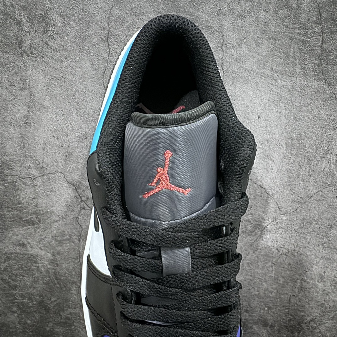 图片[8]-【DT纯原】Air Jordan 1 Low AJ1 乔丹1代低帮黑紫蓝白 货号：553558-154nn终端优势供应 市面中低帮最具代表性版本没有之一 口碑大厂出品 品控大底版型不断改良更新 全套原纸板楦头开发 确保原汁原味 完美呈现版型 完美零毛边处理 原厂内置全掌气垫 价格定位良心 平台专用代工流水线出品 一眼公司既视感 拿到手的一瞬间就与众不同 碾压市面所有版本 全部原鞋开发 每一个配色都会采购原鞋确认细节 打破市面看图做货无好货之说  尺码：40-46-莆田鞋批发中心