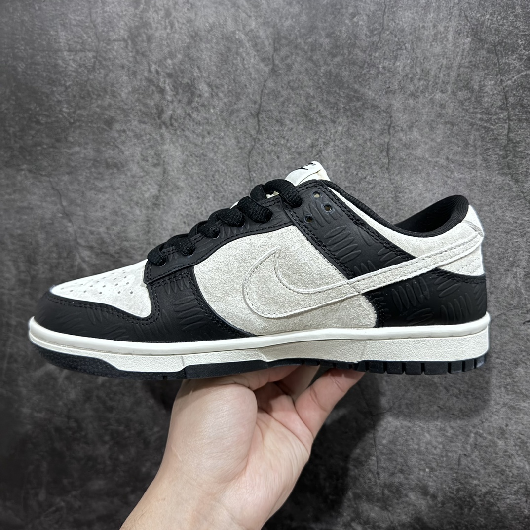 图片[2]-【定制版】Nike SB Dunk Low TIGHTBOOH 联名n纯原大厂出品 极力推荐n原装头层材料 独家版型蒸餾加工n帶來的是更好的视觉和脚感体验n大厂纯原品质出货 清洁度电绣工艺 皮料切割干净无任何毛边 细节完美 官方货号：GJ6358 901 尺码：36 36.5 37.5 38 38.5 39 40 40.5 41 42 42.5 43 44 44.5 45 编码：HXS320340-莆田鞋批发中心