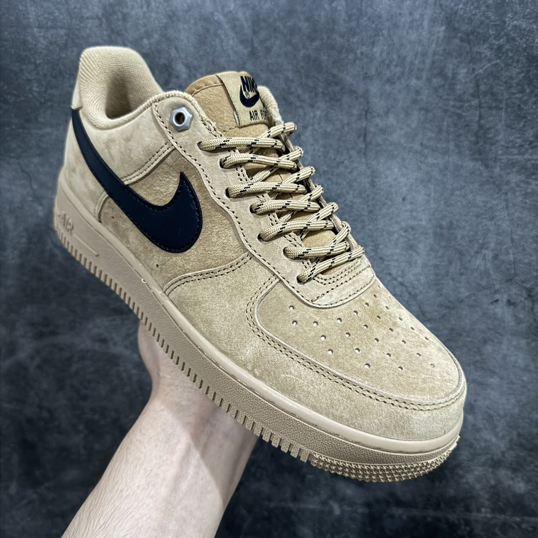 240 NK Air Froce 1 Low 07 PRM Wheat Flax 小麦色空军一号低帮板鞋小麦色黑钩