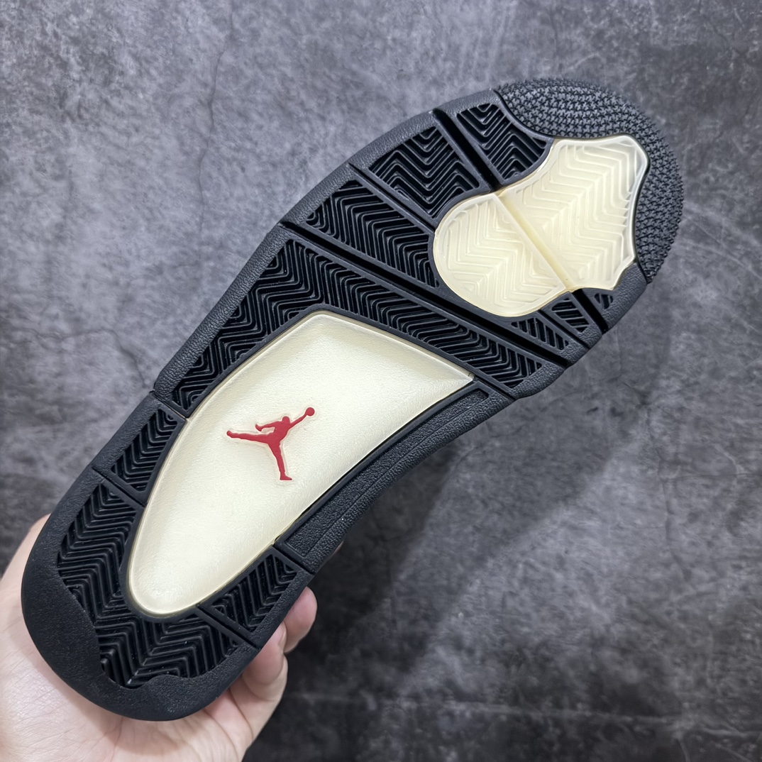 图片[9]-【PK4.0版本】 Air Jordan 4 x Travis Scott AJ4 TS联名 蓝麂皮 308497-406 n东莞元老级版师操刀倾力打造全网最强原楦原纸板开发 确保原汁原味n 韩国进口原材麂皮 质感色泽绝无偏差完美中底拉帮 采用真正原厂鞋扣原档案大底 如假白送 大底纹路气垫通透度PU的回弹性均百分百还原挑战全网艺术家 只服务市场5%高端客户 大底贴合程度胶水把控 圈内最顶尖 原厂数据 原厂电绣电脑针车 后跟定型 冲刀皮料裁剪零毛边 尺码：40.5 41 42 42.5 43 44 44.5 45 46 47.5-莆田鞋批发中心