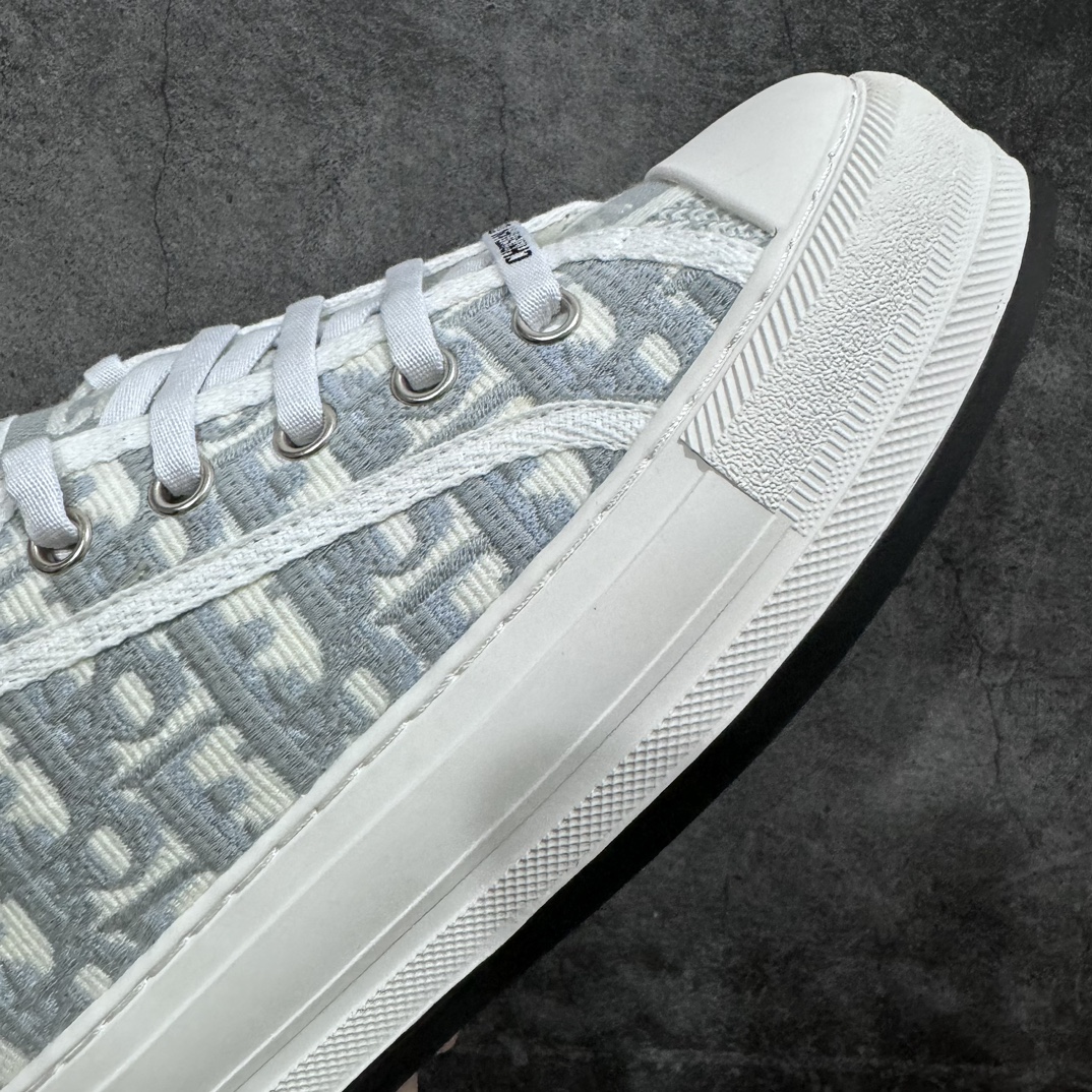 图片[6]-【广东公司级版本】 Dior迪奥Walk\’n系列 老花 刺绣 厚底帆布鞋 休闲运动鞋 原版购入开发 做货 这款 Walk\’n\’Dior 厚底运动鞋是一款时尚单品，提升该系列的格调。Oblique 印花棉质刺绣鞋面，搭配舒适厚底、鞋舌和 Christian Dior Paris 标志鞋带。可为各式休闲造型增添时髦气质 ▪️面料： 原版定制进口Oblique 印花刺绣 ▪️内里： 进口柔软羊皮里 ▪️大底： 原版独家开模TPU材质 ▪️底厚： 4.5CM ▪️尺码： 女款35-40-选品中心