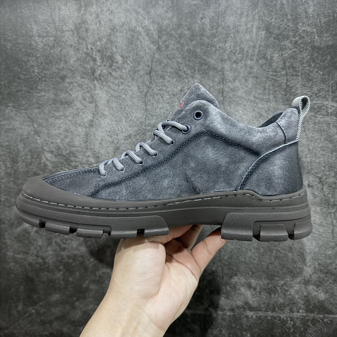 图片[2]-【广东纯原版本】天伯伦 中帮 灰色 新货 Timberland添柏岚/天伯伦户外中帮休闲鞋系列 广东大厂品质 原盒原包装 23ss新款包头鞋底款式设计 时尚潮流搭配 面料采用意大利 顶级磨砂细纹牛皮 搭配防臭防腐真皮乳胶鞋垫 给您完美的穿着体验 质量考究耐穿 型男必备 专治不帅 高品质脚感一流 货号：TB10055 尺码：39 40 41 42 43 44 皮鞋码-选品中心