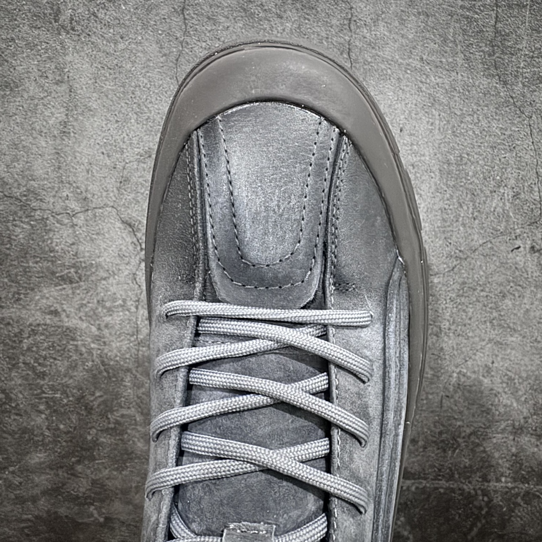 图片[5]-【广东纯原版本】天伯伦 中帮 灰色 新货 Timberland添柏岚/天伯伦户外中帮休闲鞋系列 广东大厂品质 原盒原包装 23ss新款包头鞋底款式设计 时尚潮流搭配 面料采用意大利 顶级磨砂细纹牛皮 搭配防臭防腐真皮乳胶鞋垫 给您完美的穿着体验 质量考究耐穿 型男必备 专治不帅 高品质脚感一流 货号：TB10055 尺码：39 40 41 42 43 44 皮鞋码-选品中心