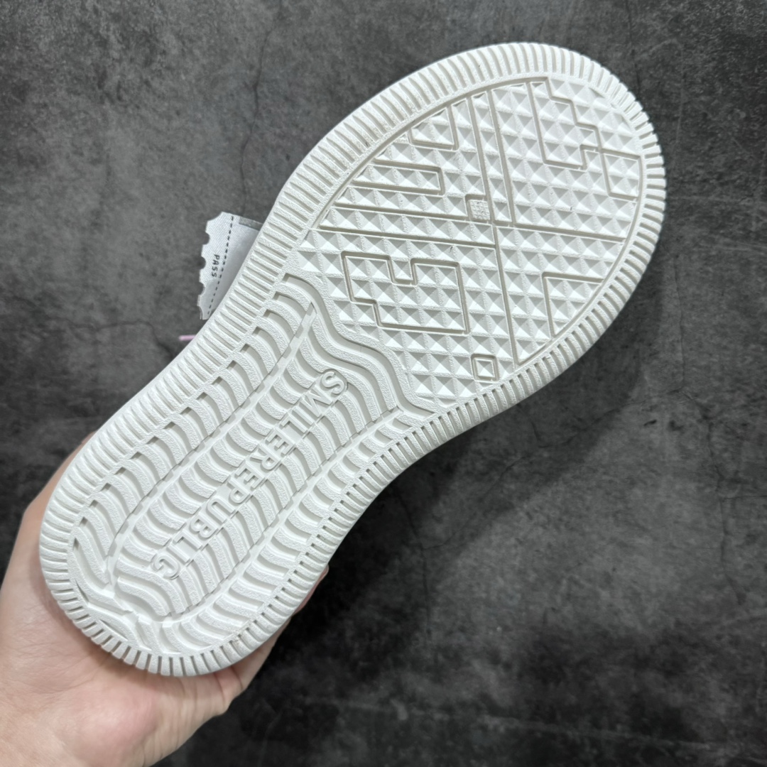 图片[9]-【纯原版本】SMILEREPUBLIC 檀健次主理品牌 最高版本 纯原一致 细节 品质 欢迎对比 众多明星上脚同款厚底开口笑帆布鞋 市售最高品质 市售唯一原厂渠道材料打造 正确布标飞机票 内里皮料带钢印 正确白色大底 区别市场米白色 区别市场各类版本 随意对比PK细节 尺码：35-40-选品中心