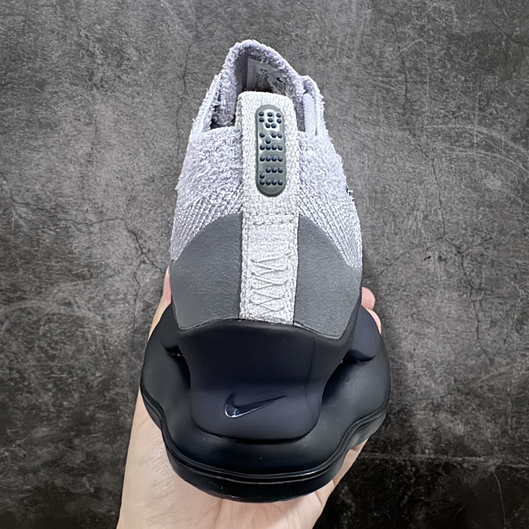 纯原版本NikeAirMAXSCORPION20FK全掌长气垫缓震跑步鞋采用传统的Flyknit构造回收