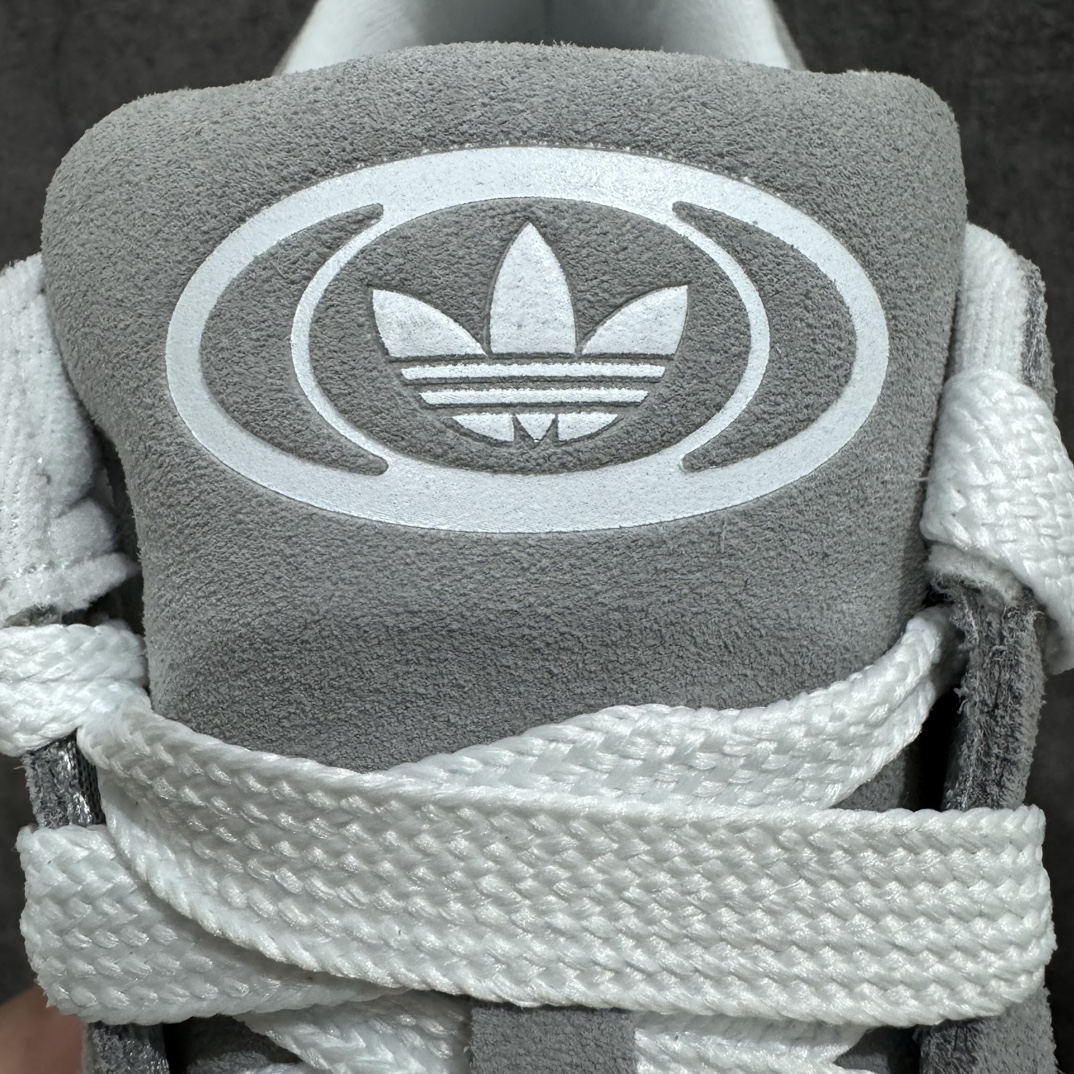 图片[4]-【纯原版】纯原版终于出货💪🏻 AD Campus 00s校园板鞋系列 正确头层猪八皮 正确完美版型 正确厚鞋舌 侧面白杠为头层皮 非市面超纤皮面 整体质感很强大 各位放心使用！绝对比市场任何版本都强💪🏻 白灰生胶出货 货号：HQ8707 尺码：35.5-46 半码-选品中心