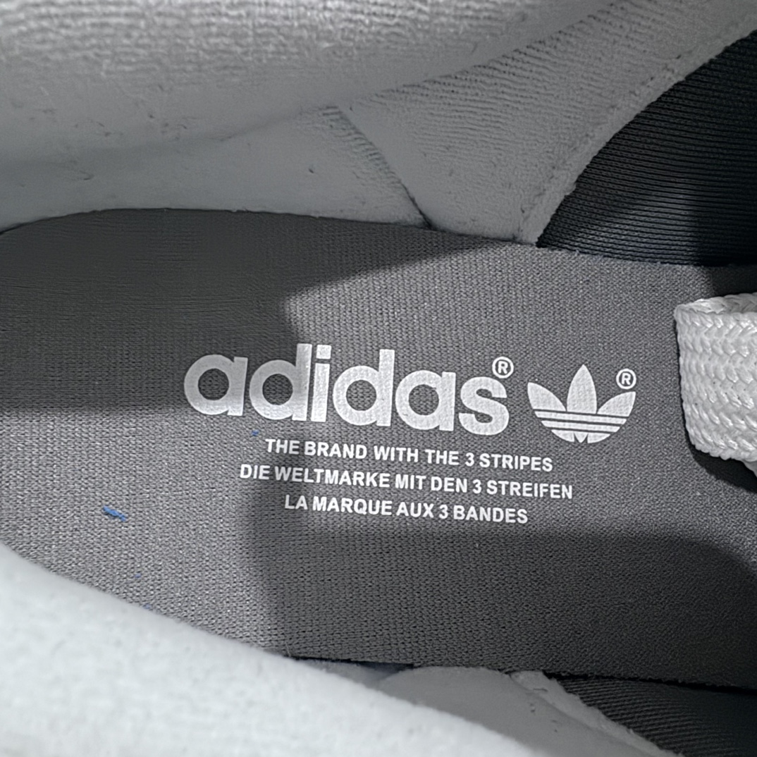 图片[5]-【纯原版】纯原版终于出货💪🏻 AD Campus 00s校园板鞋系列 正确头层猪八皮 正确完美版型 正确厚鞋舌 侧面白杠为头层皮 非市面超纤皮面 整体质感很强大 各位放心使用！绝对比市场任何版本都强💪🏻 白灰生胶出货 货号：HQ8707 尺码：35.5-46 半码-选品中心