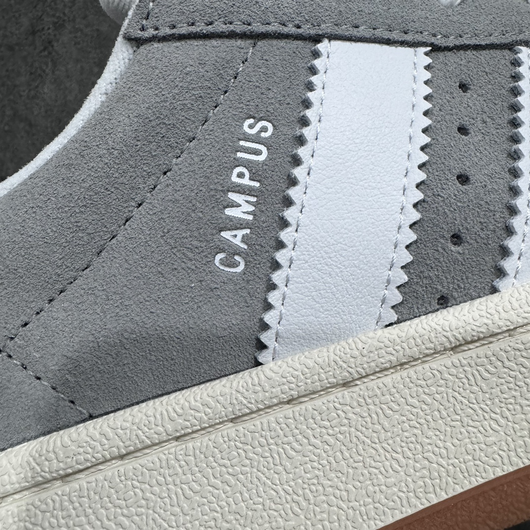 图片[2]-【纯原版】纯原版终于出货💪🏻 AD Campus 00s校园板鞋系列 正确头层猪八皮 正确完美版型 正确厚鞋舌 侧面白杠为头层皮 非市面超纤皮面 整体质感很强大 各位放心使用！绝对比市场任何版本都强💪🏻 白灰生胶出货 货号：HQ8707 尺码：35.5-46 半码-选品中心