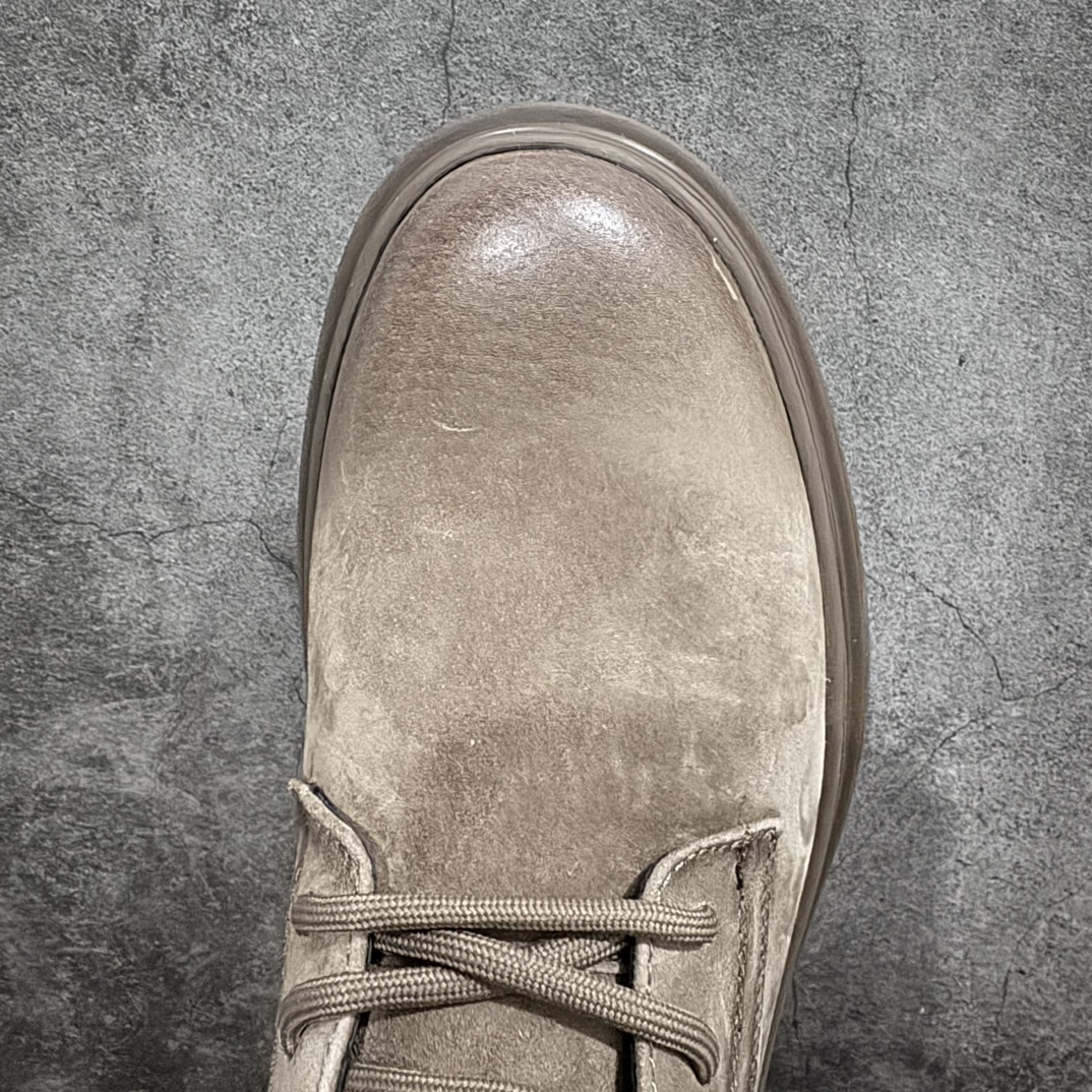 图片[5]-【广东纯原版本】CAT卡特 户外中帮休闲马丁靴系列 #广东大厂品质 全新工艺升级 全鞋真牛皮材料 大底到五金都是代工厂原材料制作 同原版固特异永不开胶工艺 好货不杀猪 首单质量严格把控 全网独家首发 品质毋庸置疑 全套官网统一包装 今年冬季防寒户外专用 日常随意搭配 尺码： 39 40 41 42 43 44（ 皮鞋码）-选品中心