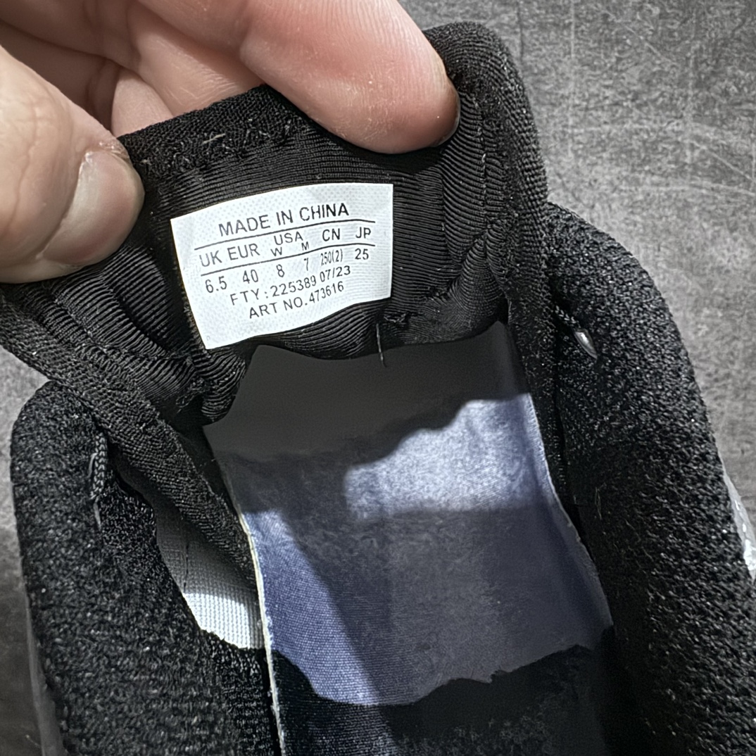 图片[6]-【绿x升级版】Salomon XT-QUEST ADV 萨洛蒙情侣款户外机能鞋 水墨括苍 黑灰分化 全新绿x升级版 品质大改进 ‼️ 全鞋改进为原厂一致材料打造 全新修长鞋型 相对老版臃肿鞋型 此版的版型更正 全新玻璃冲刀 清洁度提升 同步原版左右鞋带孔的间距加大（之前老版间距太小） 网面与鞋头材料校对一致无色差（老版网面有色差） 鞋后跟反口V字定型同步zp（老版臃肿为U字后跟反口） 鞋舌两侧鞋帮脚踝处更加直挺（之前老版往中间踏） 鞋盒黑盒改正为原版牛皮纸鞋盒 鞋头处添加☯️太极标 所有细节多次修改校正 坚持同步原版无差别 毋庸置疑全市场最好的版本💪🏻终端优势供应 尺码：36 36.5 37.5 38 38.5 39 40 40.5 41 42 42.5 43 44 44.5 45 46-选品中心