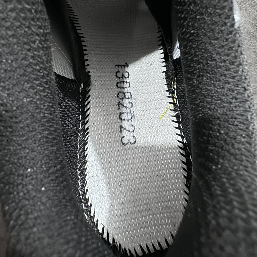 图片[8]-【绿x升级版】Salomon XT-QUEST ADV 萨洛蒙情侣款户外机能鞋 水墨括苍 黑灰分化 全新绿x升级版 品质大改进 ‼️ 全鞋改进为原厂一致材料打造 全新修长鞋型 相对老版臃肿鞋型 此版的版型更正 全新玻璃冲刀 清洁度提升 同步原版左右鞋带孔的间距加大（之前老版间距太小） 网面与鞋头材料校对一致无色差（老版网面有色差） 鞋后跟反口V字定型同步zp（老版臃肿为U字后跟反口） 鞋舌两侧鞋帮脚踝处更加直挺（之前老版往中间踏） 鞋盒黑盒改正为原版牛皮纸鞋盒 鞋头处添加☯️太极标 所有细节多次修改校正 坚持同步原版无差别 毋庸置疑全市场最好的版本💪🏻终端优势供应 尺码：36 36.5 37.5 38 38.5 39 40 40.5 41 42 42.5 43 44 44.5 45 46-选品中心