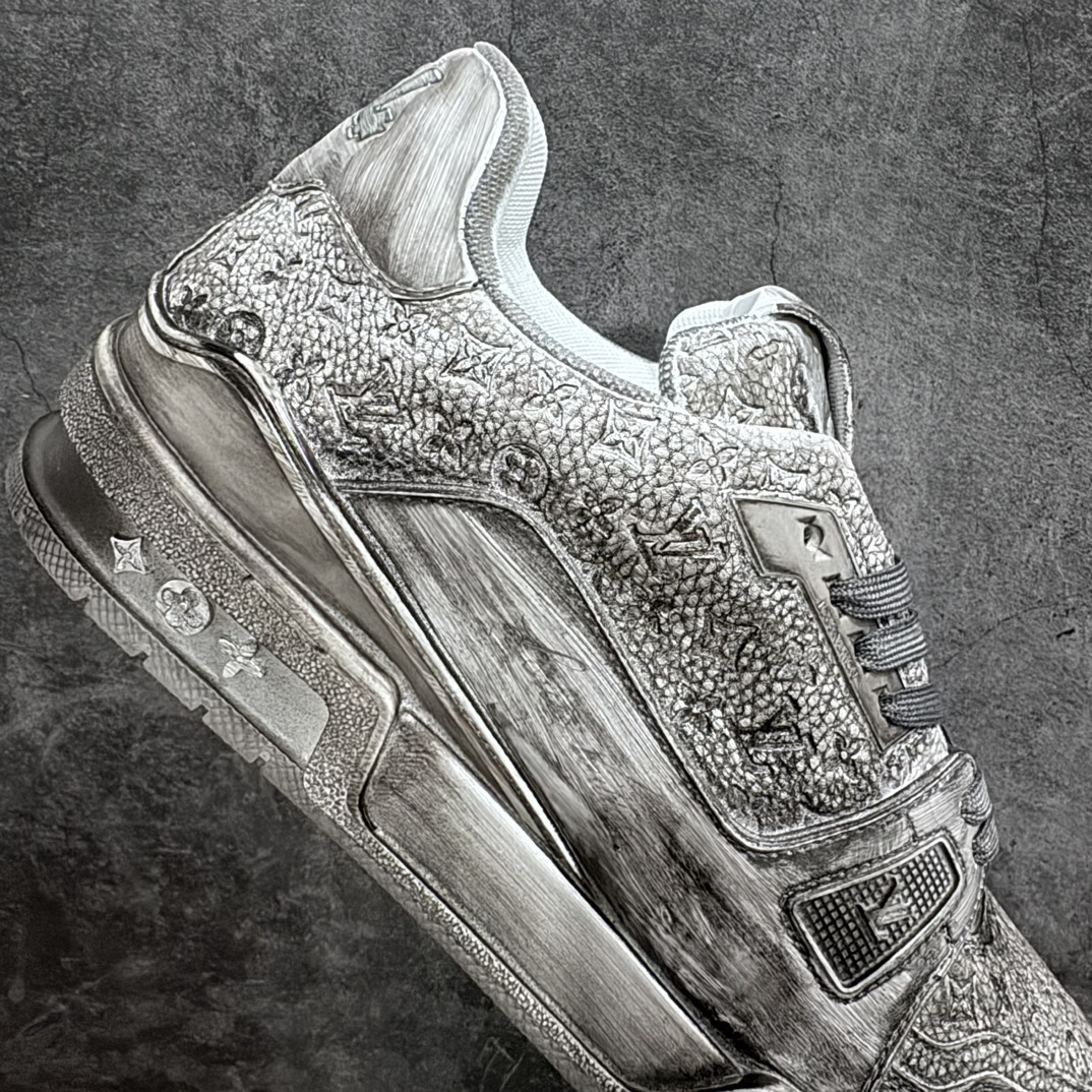 图片[7]-【广东纯原版】Louis Vuitton Trainer lv时装走秀运动鞋 做旧系列 市场所有版本中综合最强的货品 GD实力大厂出品 全网最全配色更新最快 最成熟的做工稳定的品控 完美鞋型超高的清洁度 零毛边线头瑕疵 全套原楦原纸版原鞋开模 全网最具灵魂的版型 正确原装黄色鞋盒 正确中底印花 鞋面印花3D高频深度立体 全鞋电脑针车 紧密相连 针距密度一致 环保乳胶注塑鞋垫 厚度脚感还原原版 皮面裁剪部位 统一油边封口工艺 原装橡胶大底含胶量大底组合零偏差 专柜全套包装 防尘袋 说明书 质保卡 男鞋 尺码： 38 39 40 41 42 43 44 45-选品中心