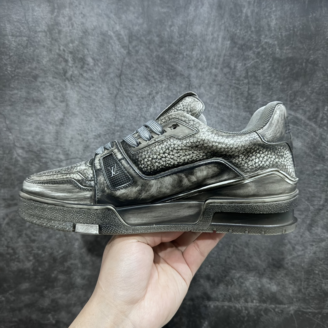 Guangdong pure original Louis Vuitton Trainer lv fashion show sneakers