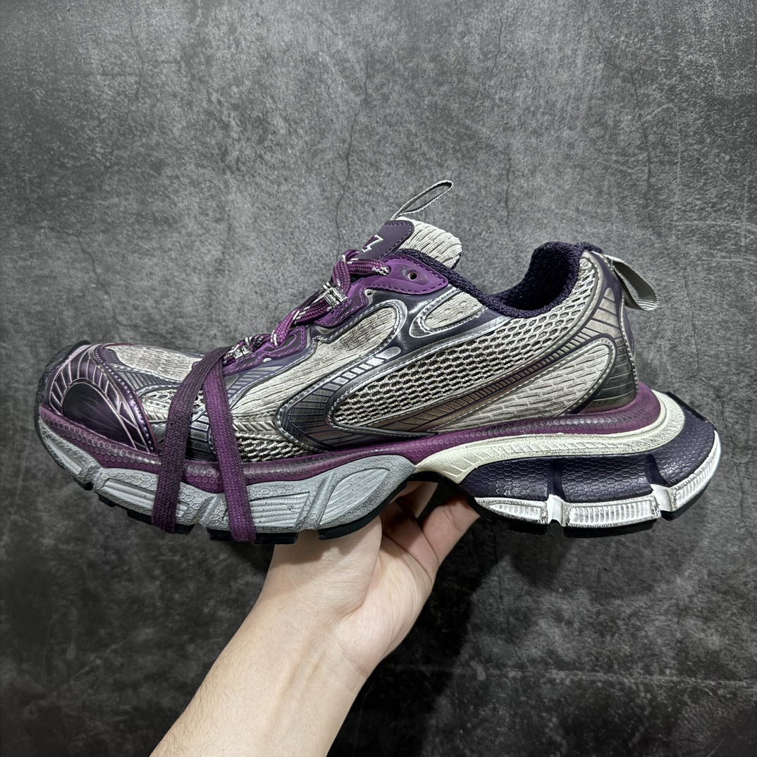 图片[2]-【X版纯原】BALENCIAGA 3XL Sneakers 巴黎世家十代网布系带低帮走秀复古老爹鞋 全新版本 全新顶端品质 全套原纸板楦头开发 最原汁原味的灵魂版型 全鞋荧光划线卡点 胶水把控整洁度追求极致完美 每一双都是工艺品 多重QC质检 超越公司货的品控标准 实实在在的免检产品 原盒原配 正确字体电绣 粗细、位置、大小正确 侧边TPU 透气孔匹配意产原版 正确分离大底 TPU软底 原版一致大底LOGO 立体感十足 原厂皮料水洗做旧 采购原厂网纱 不含皮革 网布材料和聚氨酯 磨损效果 鞋头边缘和后帮 Balenciaga 徽标 鞋面和后跟凸印尺码 鞋舌 3XL 橡胶品牌标识和反光细节 鞋帮拉袢和鞋舌拉祥 配反光细节 备用鞋带在鞋履前侧 可在穿着前取下 便于不同造型搭配 正常尺码 尺码：35 36 37 38 39 40 41 42 43 44 45 46-选品中心