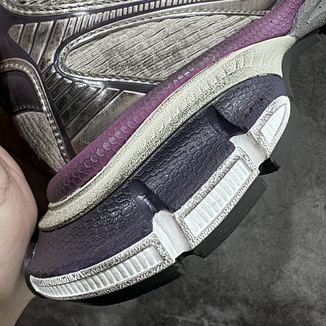 图片[2]-【X版纯原】BALENCIAGA 3XL Sneakers 巴黎世家十代网布系带低帮走秀复古老爹鞋 全新版本 全新顶端品质 全套原纸板楦头开发 最原汁原味的灵魂版型 全鞋荧光划线卡点 胶水把控整洁度追求极致完美 每一双都是工艺品 多重QC质检 超越公司货的品控标准 实实在在的免检产品 原盒原配 正确字体电绣 粗细、位置、大小正确 侧边TPU 透气孔匹配意产原版 正确分离大底 TPU软底 原版一致大底LOGO 立体感十足 原厂皮料水洗做旧 采购原厂网纱 不含皮革 网布材料和聚氨酯 磨损效果 鞋头边缘和后帮 Balenciaga 徽标 鞋面和后跟凸印尺码 鞋舌 3XL 橡胶品牌标识和反光细节 鞋帮拉袢和鞋舌拉祥 配反光细节 备用鞋带在鞋履前侧 可在穿着前取下 便于不同造型搭配 正常尺码 尺码：35 36 37 38 39 40 41 42 43 44 45 46-选品中心