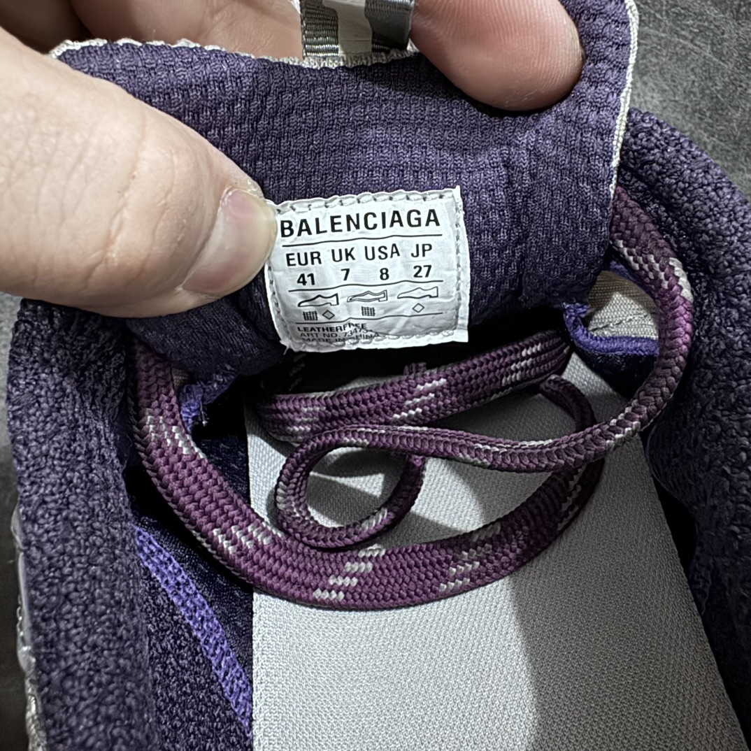 图片[7]-【X版纯原】BALENCIAGA 3XL Sneakers 巴黎世家十代网布系带低帮走秀复古老爹鞋 全新版本 全新顶端品质 全套原纸板楦头开发 最原汁原味的灵魂版型 全鞋荧光划线卡点 胶水把控整洁度追求极致完美 每一双都是工艺品 多重QC质检 超越公司货的品控标准 实实在在的免检产品 原盒原配 正确字体电绣 粗细、位置、大小正确 侧边TPU 透气孔匹配意产原版 正确分离大底 TPU软底 原版一致大底LOGO 立体感十足 原厂皮料水洗做旧 采购原厂网纱 不含皮革 网布材料和聚氨酯 磨损效果 鞋头边缘和后帮 Balenciaga 徽标 鞋面和后跟凸印尺码 鞋舌 3XL 橡胶品牌标识和反光细节 鞋帮拉袢和鞋舌拉祥 配反光细节 备用鞋带在鞋履前侧 可在穿着前取下 便于不同造型搭配 正常尺码 尺码：35 36 37 38 39 40 41 42 43 44 45 46-选品中心