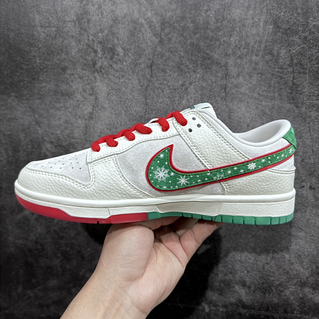 Customized Nike SB Dunk Low x Undefeated High-end Custom Christmas XB5181-318