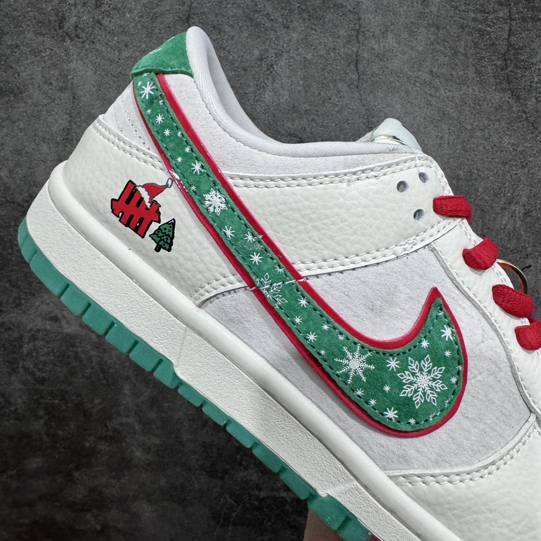 Customized Nike SB Dunk Low x Undefeated High-end Custom Christmas XB5181-318