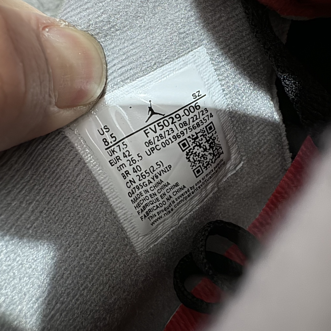 图片[7]-【老DT版本】Air Jordan AJ4 \”Bred Reimagined\” 黑红2024 FV5029-006 原鞋开发原楦原纸板同源开发 完美呈现乔4的版型 内侧正确双色网格 还原细节 原厂皮料 正确气垫颜色 正确网格工艺 正确拉帮工艺 全鞋原装材料制作 原档案原模具打造 支持全方位与正品对比 尺码：40 40.5 41 42 42.5 43 44 44.5 45 46 47.5 48.5-选品中心
