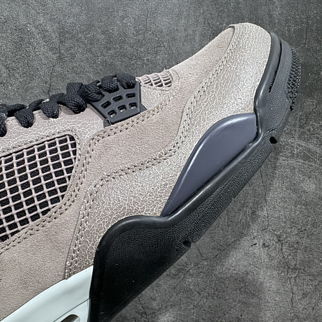 图片[6]-【KW纯原】 Air Jordan AJ4 Retro黑棕摩卡 龟裂纹 DB0732-200nn耗时多个月巨作 重金购买原楦原纸板确保原汁原味 完美呈现四代版型正确鞋头弧度 原装鞋舌织唛标n原厂TPU网格 不打皱 原厂电控针车系统原厂港宝加持 正确后跟弧度 细节随意对比市面任何版本‼️n原厂织唛标 市面唯一采用原装皮料正确网格工艺 全方位一致匹配官方细节全网唯一私模 最大尺码达到48.5码  尺码：40 40.5 41 42 42.5 43 44 44.5 45 45.5 46 47.5 48.5-莆田鞋批发中心