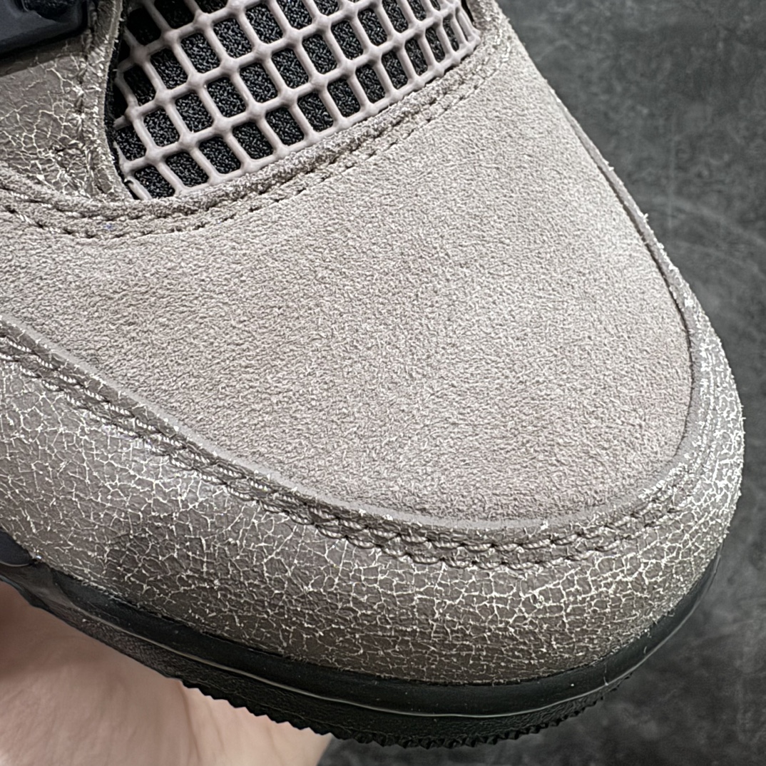 图片[3]-【KW纯原】 Air Jordan AJ4 Retro黑棕摩卡 龟裂纹 DB0732-200nn耗时多个月巨作 重金购买原楦原纸板确保原汁原味 完美呈现四代版型正确鞋头弧度 原装鞋舌织唛标n原厂TPU网格 不打皱 原厂电控针车系统原厂港宝加持 正确后跟弧度 细节随意对比市面任何版本‼️n原厂织唛标 市面唯一采用原装皮料正确网格工艺 全方位一致匹配官方细节全网唯一私模 最大尺码达到48.5码  尺码：40 40.5 41 42 42.5 43 44 44.5 45 45.5 46 47.5 48.5-莆田鞋批发中心