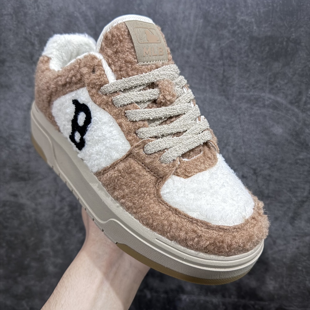 图片[3]-【纯原版】韩国洋基队NY大标潮流老爹鞋 MLB小白鞋市面上唯一顶级纯原版本 白棕羊羔毛 原材料打造 原楦原档案数据开发版型 完美鞋头弧度/后套收口效果🆚市面文案版本‼️ 原厂立体填充鞋舌海绵 中底注胶孔原数据开发模具大底 原厂转印标 保证不掉字 内增高6cm 原厂1：1模具开发 原厂进口纳米材质 原厂 全套手提袋 原盒雷射防伪标包装 天猫订单品质 官网尺码35 36 36.5 37.5 38 38.5 39 40 40.5 41 42 42.5 43 44 45-选品中心