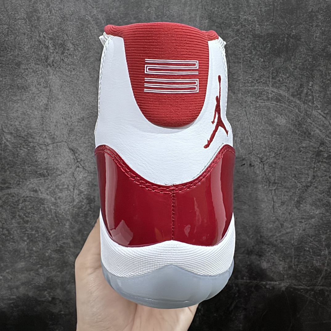 图片[4]-【Y3同源版】纯原福利供应 Air Jordan AJ11 Retro High 樱桃白红 CT8012-116 外贸特供批次 原楦原档案数据开模打造 原厂中底拉帮钢印 原厂漆皮 防冻不开裂 头层皮料 原装鞋撑 水晶大底正确色度色泽 原楦原数据刺绣 原厂车缝走线及对位 毫厘不差 飞人logo采用原数据电脑刺绣 原装正品碳纤维真实碳板 增强抗扭 原内标 原盒标 正确官方原盒 原厂防氧化水晶外底 原厂配套厂全掌solo气垫 独家尺码：40 40.5 41 42 42.5 43 44 44.5 45 45.5 46 47.5 48.5-选品中心