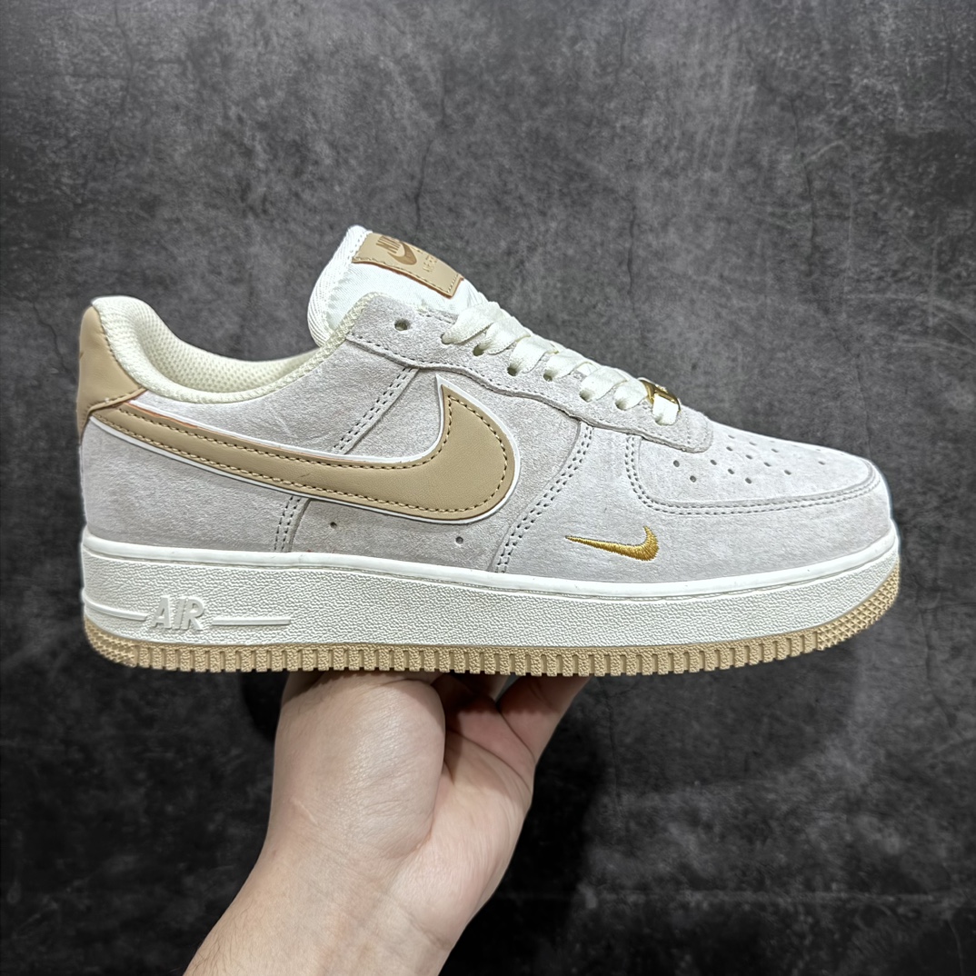 【公司级】Nk Air Force 1‘07 Low 小勾卡其麂皮 空军一号低帮休闲板鞋 KK5636-310n原厂麂皮 原楦原纸板 纯正版型 正品NFC感应芯片 高清洁度 内置全掌气垫 尺码：36 36.5 37.5 38 38.5 39 40 40.5 41 42 42.5 43 44 44.5 45-莆田鞋批发中心