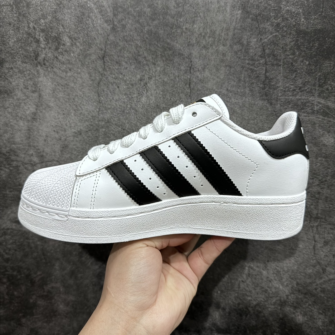 图片[2]-【平台充正版】Adidas Superstar XLG 阿迪金标 贝壳头厚底款低帮休闲板鞋 IF9995nn市售最强版出货n平台充正版 全鞋百分百原材料全鞋电脑针车 Logo针车间距针数原版一致n皮料切割冲裁零瑕疵 原鞋一致含胶量大底原盒中文内外标 检验标 QC质检标齐全大几率过验 不对比市面只对比原鞋 只服务最高端市场  尺码：35.5 36 36 36.5 37 38 38.5 39 40 40.5 41 42 42.5 43 44 44.5 45-莆田鞋批发中心