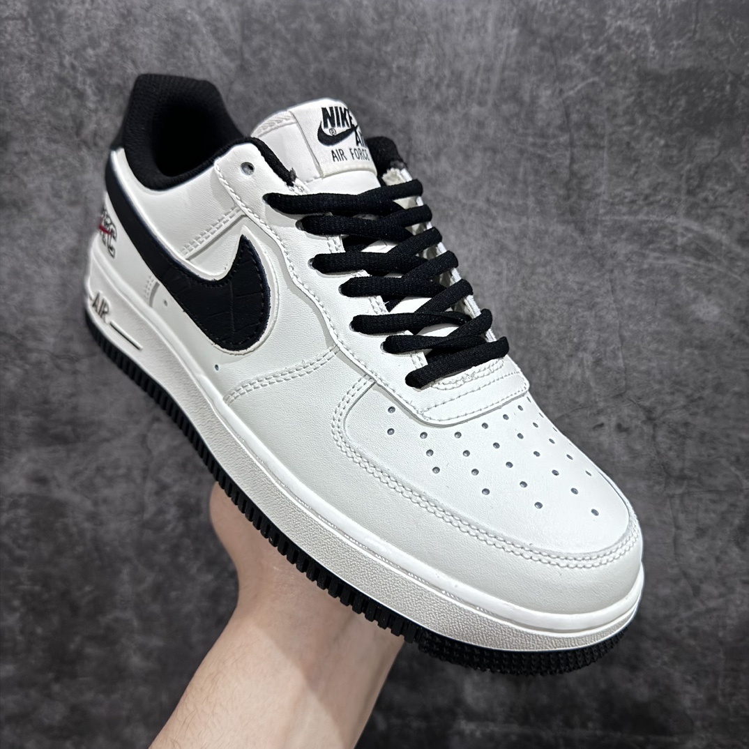 240 Nike Air Force 1 07 Low “米黑鳄鱼皮”纽约限定空军一号低帮休闲板鞋 LG4596-336