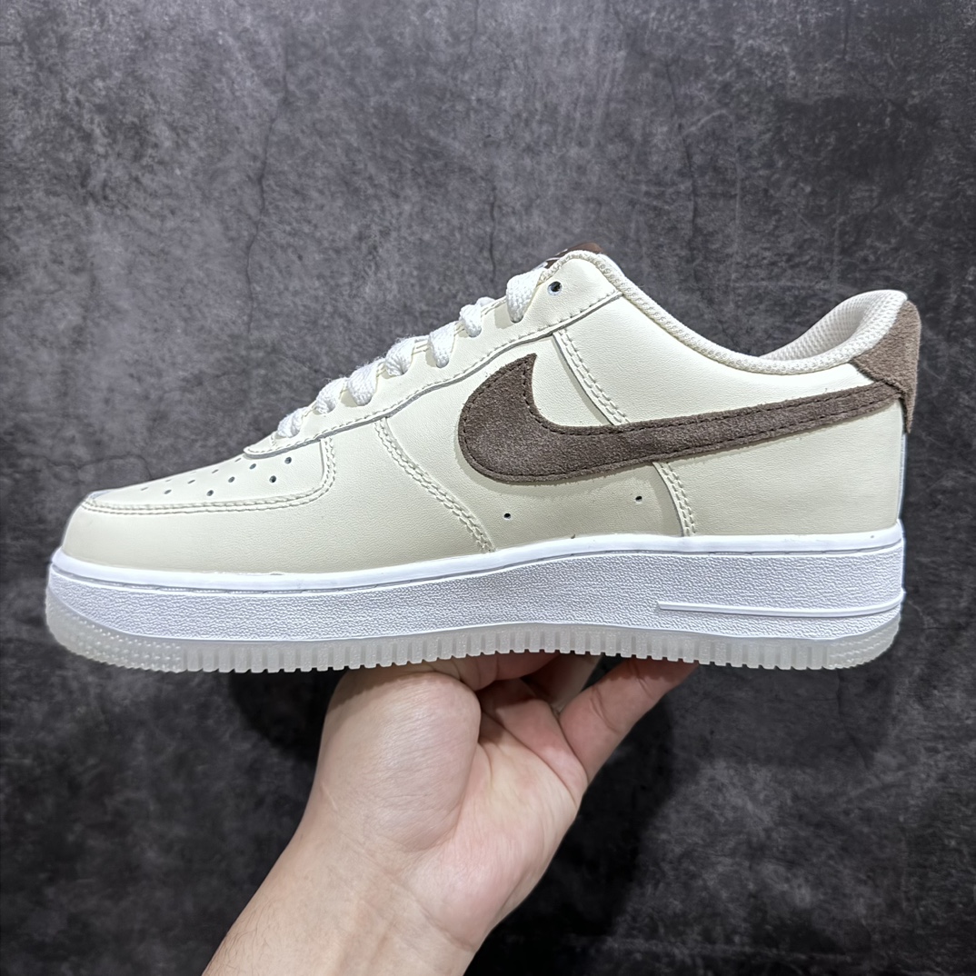 200 Air Force 1 '07 Low 米黄棕 FN5832-101