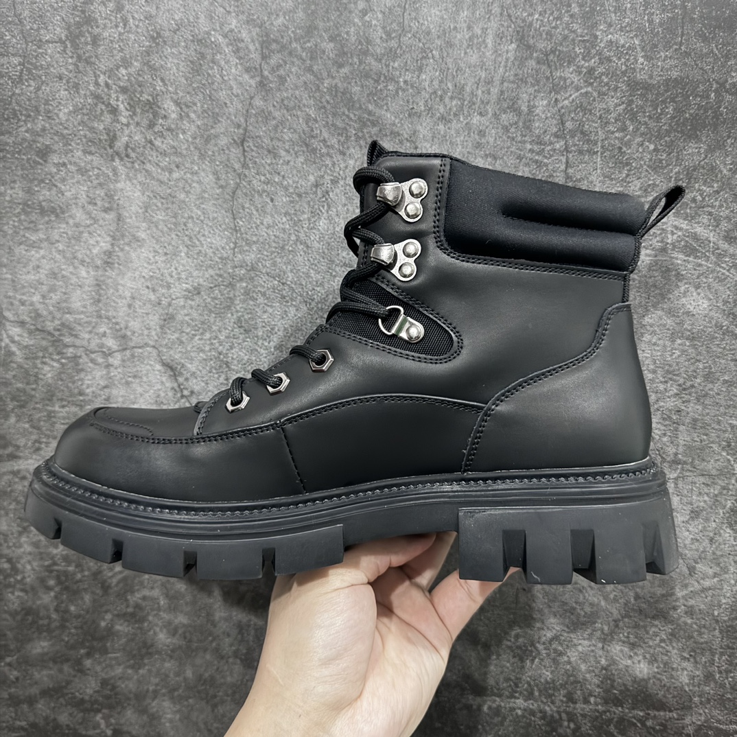 图片[2]-【广东纯原版本】Timberland添柏岚/天伯伦 户外休闲时尚马丁靴系列 #广东大厂出品 全新工艺升级 23ss秋冬新款 原盒原包装 面料采用意大利🇮🇹进口手抓牛皮，搭配防臭防腐真皮乳胶鞋垫，给您完美的穿着体验，质量考究耐穿，型男必备，专治不帅，高品质脚感一流！全套官网统一包装 今年冬季防寒户外专用 日常随意搭配 尺码：39 40 41 42 43 44 (皮鞋码)-选品中心