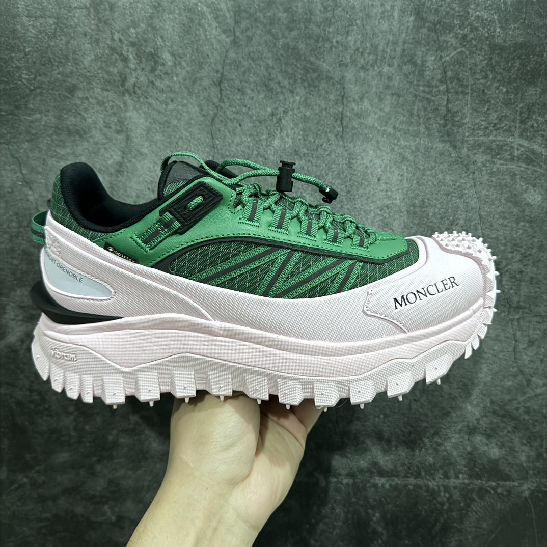 【OK版本】Moncler盟可睐 蒙可莱蒙口 Trailgrip CTX 减震抗撕裂户外运动鞋 粉绿 Moncler能够将高端设计元素与全面实用性无缝融合,推出这款采用超级耐用的部件制成,适用于恶劣的环境全能越野鞋。采用防撕裂网眼鞋面,GORE-TEX防水涂层,Tech Tough橡胶加固和Vibram MERAGRIP防滑花纹鞋底。提供无与伦比的舒适和稳定性。实现最轻量化的越野性能 #原鞋打造 支持任何比对 #Cordura 防撕裂尼龙 #Goretex防水材质 #3M反光带 #Tech Tough橡胶加固 #Vibram MEGAGRIP防滑花纹大地 #RB MD 碳板 TPu 五层分离大底组合 SIZE 36/46-选品中心