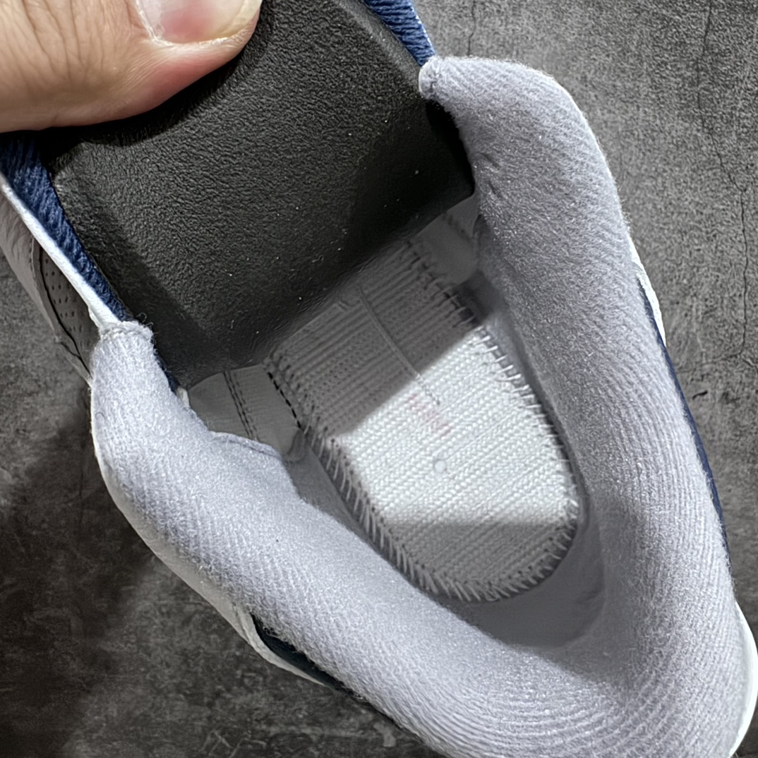 图片[8]-【纯原JS版本】Air Jordan AJ3 Midnight Navy复古灰蓝 CT8532-140 全套原纸板楦头开发 原厂大底磨具加持立体防滑纹理 原装可视Air Sole气垫 原汁原味最完美的三代版型 唯一正确鞋头趴度弧度高度鞋身腰线 原厂TPU彩虹扎染后跟饰片 正确内里反口里网布 皮料菱角分明不变形无多余毛边 广东原厂zp同批次手工大底描漆拉丝 市场唯一原厂鞋扣模具 原厂织唛标 原厂飞人电绣工艺 尾指中部跳三针 独家绑鞋带手法 印刷中底布 四线拉帮 米色美纹纸贴合固定 进口港宝加持 后跟自然饱满 全鞋荧光划线卡点 追求极致完美 每一双都是工艺品 多重QC质检 超越公司货的品控标准 实实在在的免检产品  尺码：40 40.5 41 42 42.5 43 44 44.5 45 46 47.5 48.5-莆田鞋批发中心