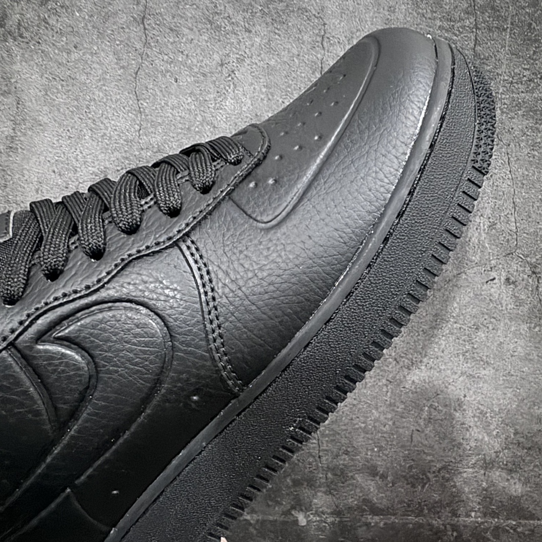 图片[6]-【公司级】 Air Force 1’07 Low\”black\”空军一号经典低帮百搭休闲运动板鞋“皮革全黑logo印迹”FB8875-001n男女鞋半码制n原楦原纸版数据开发版型n采用硬质牛剖皮革鞋面材质n内置全掌Air Sole气垫 尺码：36 36.5 37.5 38 38.5 39 40 40.5 41 42 42.5 43 44 44.5 45-莆田鞋批发中心