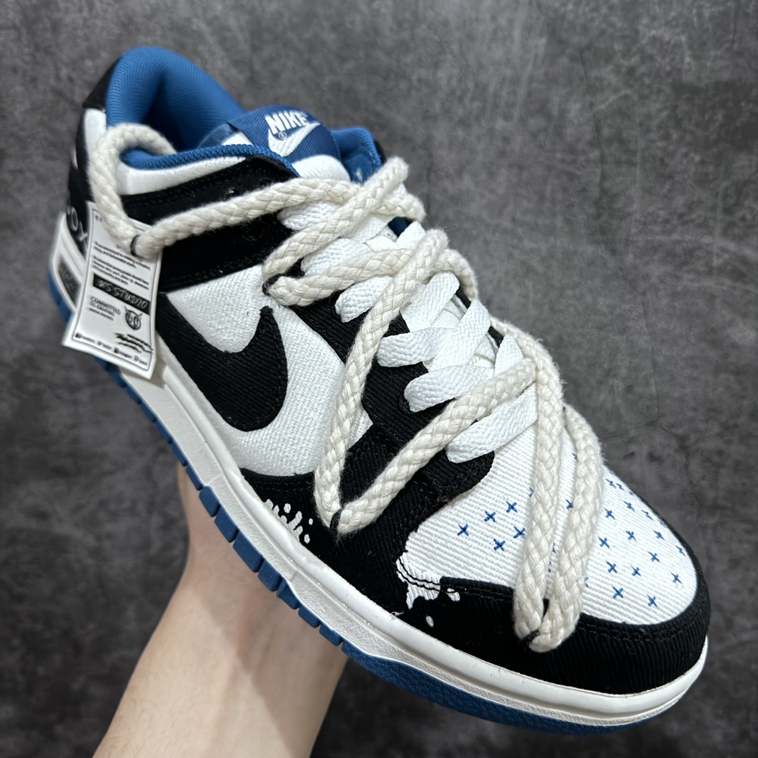 图片[3]-【DIY定制版】NK Dunk Low Retro 解构定制配色麻绳解构 资深玩家 黑白蓝 DV0834-101n以拆线为创作灵感 结合OW拆解鞋带的风格 以DUNK进行设计 并加入了解构风独特的元素 同时给鞋子做了旧vibe风的效果 让整体效果更加潮流SIZE：36 36.5 37.5 38 38.5 39 40 40.5 41 42 42.5 43 44 44.5 45 46 47.5-莆田鞋批发中心