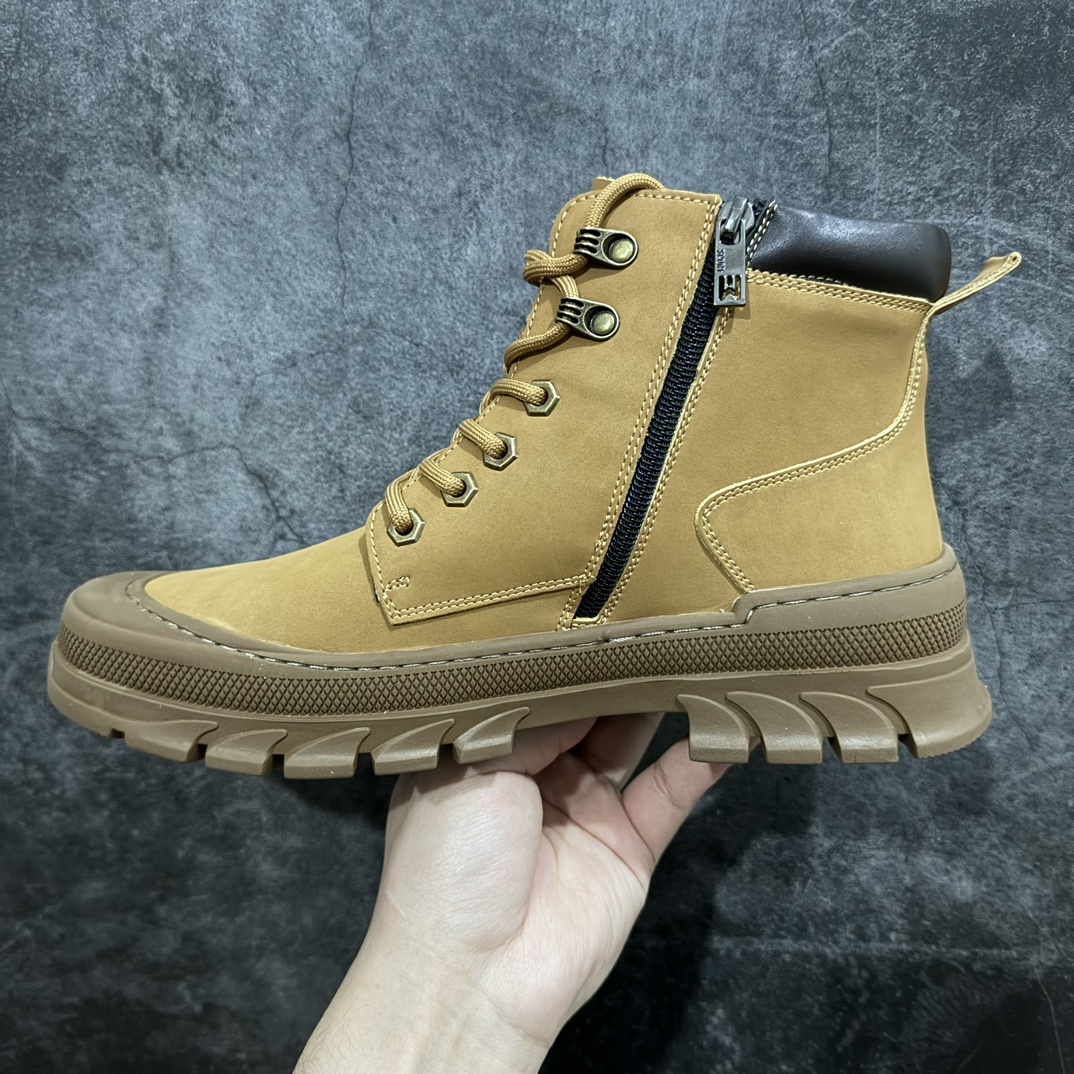 图片[2]-【广东纯原版本】Timberland添柏岚/天伯伦 户外休闲时尚马丁靴系列 广东大厂出品 全新工艺升级 23ss秋冬新款 原盒原包装 面料采用意大利🇮🇹进口手抓牛皮 搭配防臭防腐真皮乳胶鞋垫 给您完美的穿着体验 质量考究耐穿 型男必备 专治不帅 高品质脚感一流 全套官网统一包装 今年冬季防寒户外专用 日常随意搭配 货号： TB20359Y 尺码：39 40 41 42 43 44 (皮鞋码)-选品中心